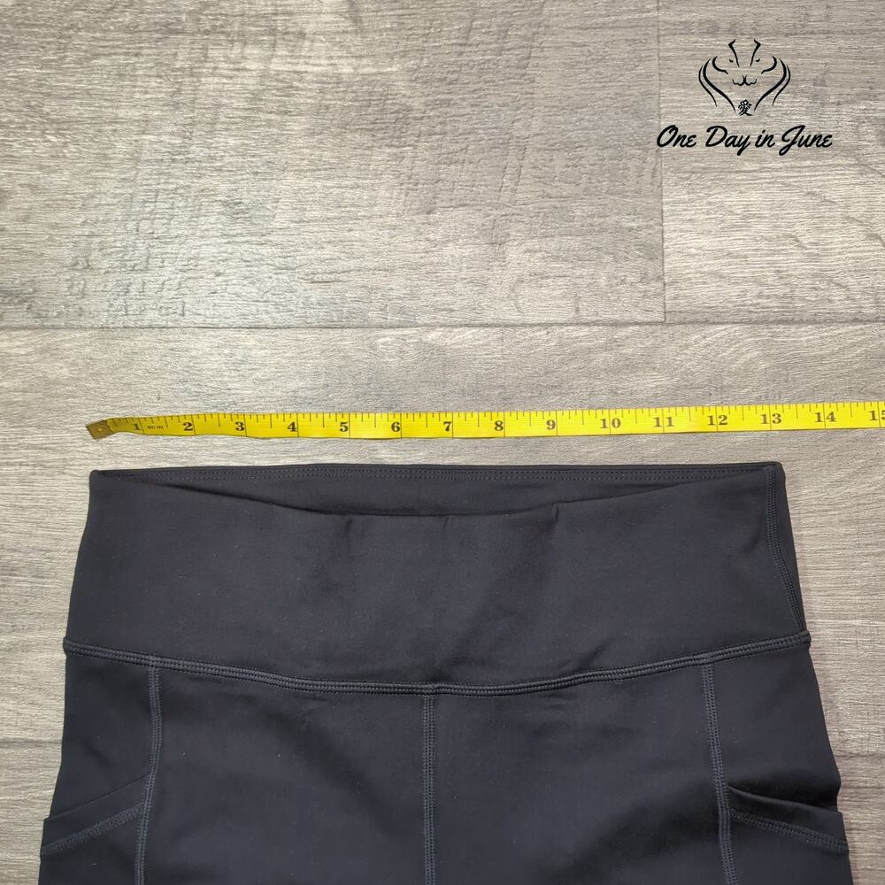 Hue Yoga Shorts Size S - Picture 3 of 6